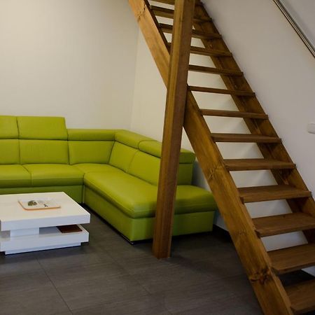 Apartment Lidicka Slavkov, 4 Person Slavkov u Brna Luaran gambar